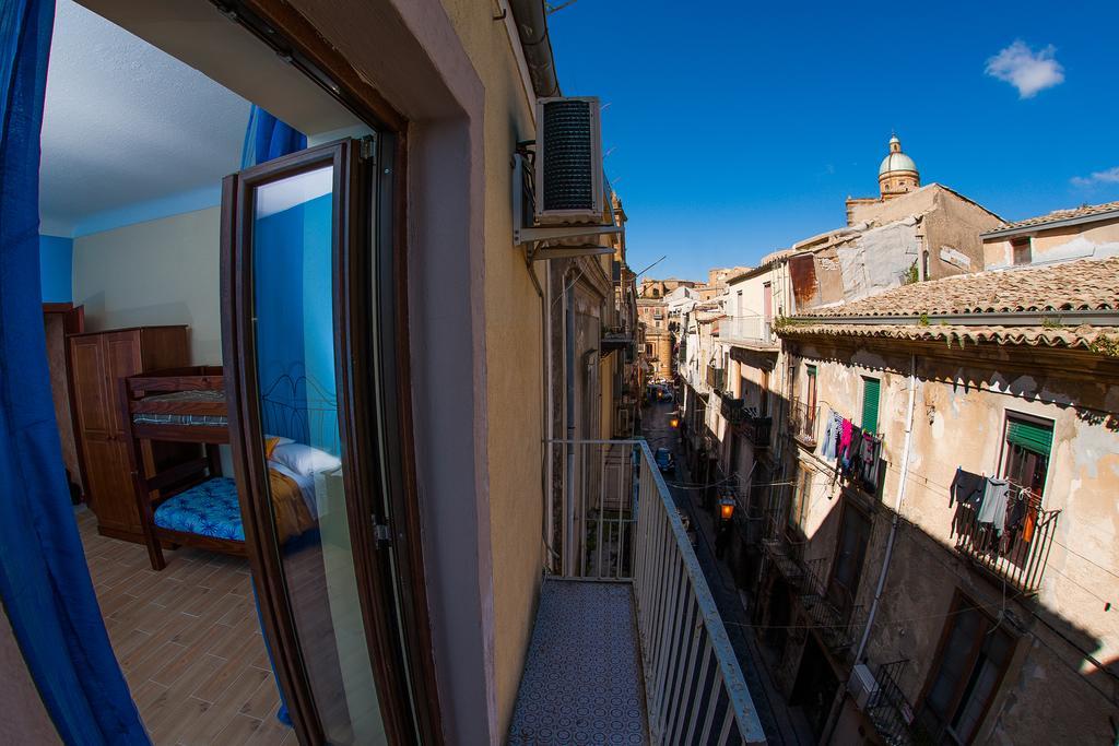 Umberto 33 Bed & Breakfast Piazza Armerina Ruang foto